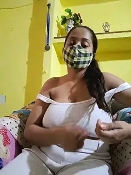bigtitsqueen online show from 06-05-26, 06:52