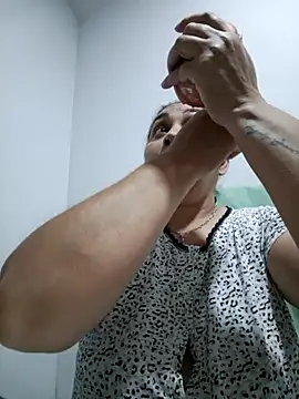 MirandaSoto online show from 10-20-25, 03:51