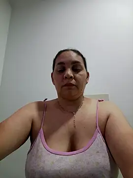 MirandaSoto online show from 04-28-26, 03:33