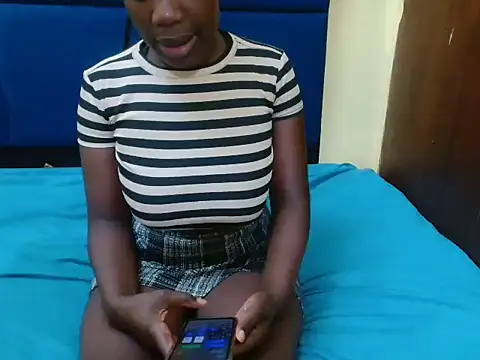 Snapshot of MilkyTitties chatting on 02-25-26, 08:35 MilkyTitties online show from 02-25-26, 08:35