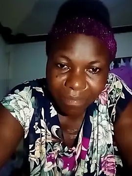Snapshot of Danny_lady chatting on 09-30-25, 03:50 Danny lady online show from 09-30-25, 03:50