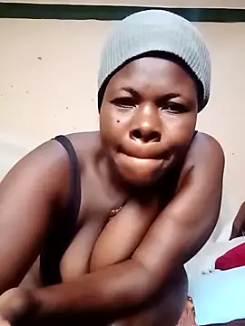 Snapshot of Danny_lady chatting on 11-11-25, 08:25 Danny lady online show from 11-11-25, 08:25