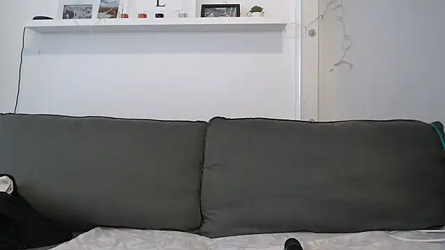 Snapshot of IntiMia chatting on 03-12-25, 07:46 IntiMia online show from 03-12-25, 07:46