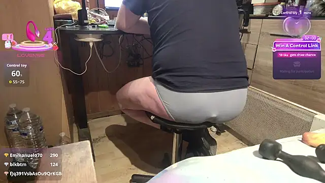 misteryman1956 online show from 04-10-26, 06:34