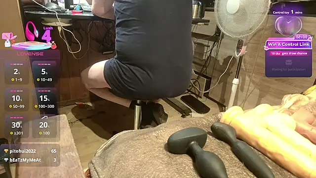 misteryman1956 online show from 07-10-26, 08:55