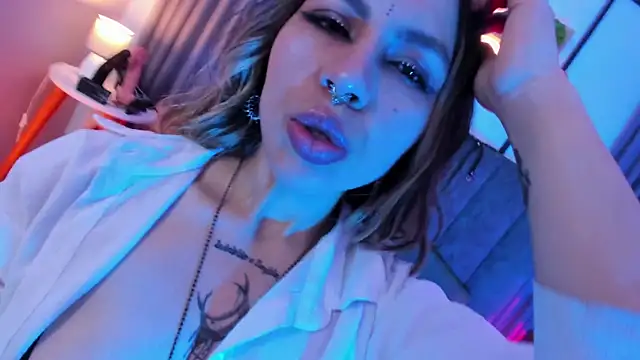 Snapshot of delilah_fix chatting on 02-13-26, 10:06 delilah fix online show from 02-13-26, 10:06