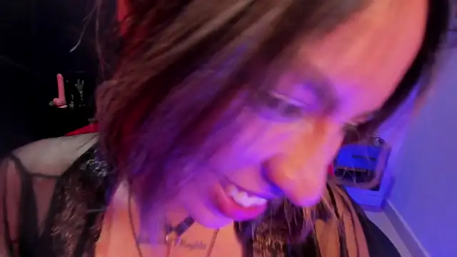 Snapshot of delilah_fix chatting on 02-17-26, 09:43 delilah fix online show from 02-17-26, 09:43