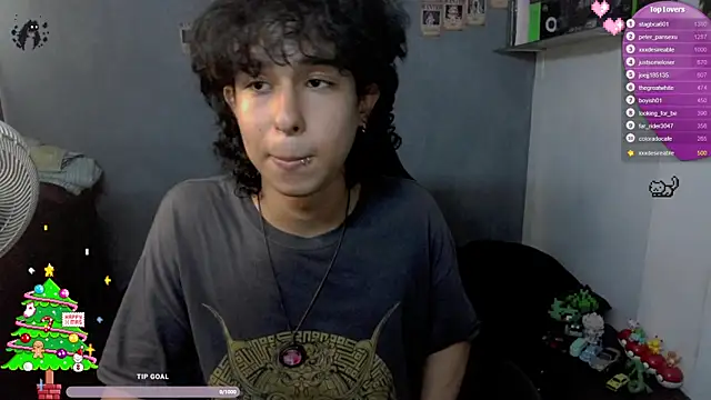 Snapshot of kairozz chatting on 12-12-24, 06:10 kairozz online show from 12-12-24, 06:10