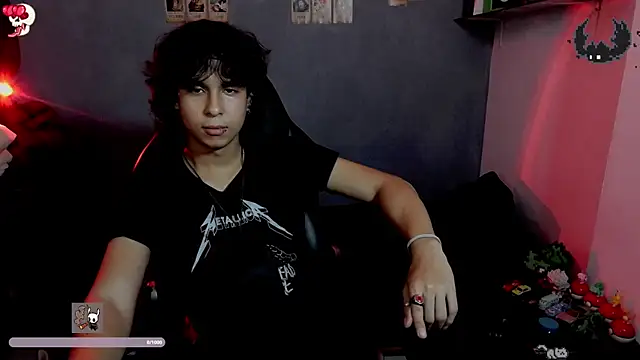 Snapshot of kairozz chatting on 12-19-24, 01:07 kairozz online show from 12-19-24, 01:07