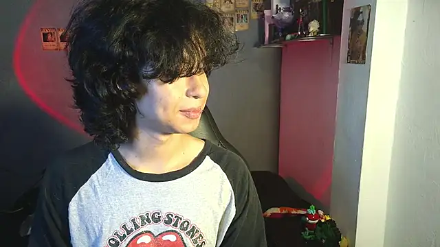 Snapshot of kairozz chatting on 02-08-25, 03:10 kairozz online show from 02-08-25, 03:10