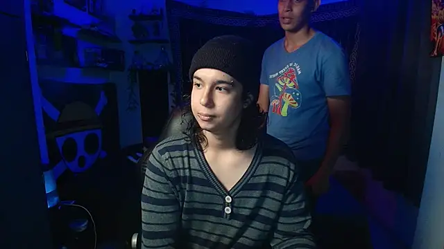 Snapshot of kairozz chatting on 10-27-25, 02:32 kairozz online show from 10-27-25, 02:32