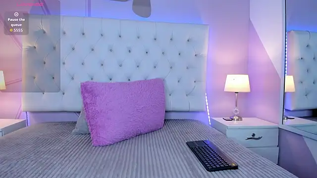 Nicol Betancur online show from 12-03-25, 06:21