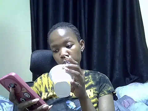Snapshot of Horny-slut_ chatting on 09-09-25, 10:09 Horny-slut online show from 09-09-25, 10:09