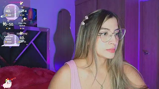 Issabela G1 online show from 12-16-25, 02:49