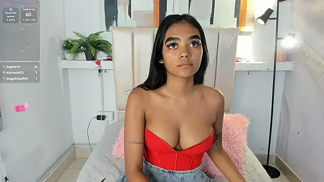 Snapshot of julieta_aguilar1 chatting on 11-16-25, 07:41 julieta aguilar1 online show from 11-16-25, 07:41