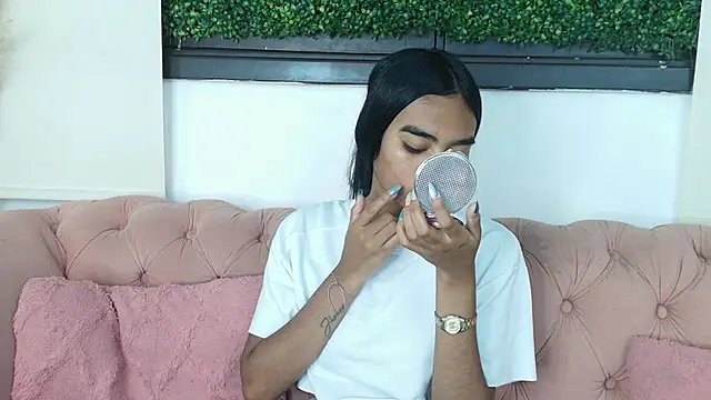 Snapshot of julieta_aguilar1 chatting on 03-11-26, 07:09 julieta aguilar1 online show from 03-11-26, 07:09