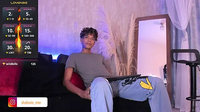 Snapshot of dubois_men chatting on 02-21-25, 08:27 dubois men online show from 02-21-25, 08:27