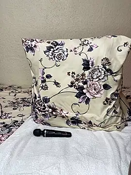 CurvyTeddy online show from 03-19-25, 11:36