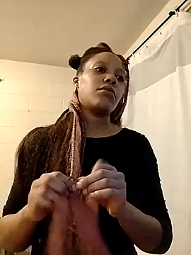 Snapshot of TickleMeKink chatting on 01-15-25, 07:05 TickleMeKink online show from 01-15-25, 07:05