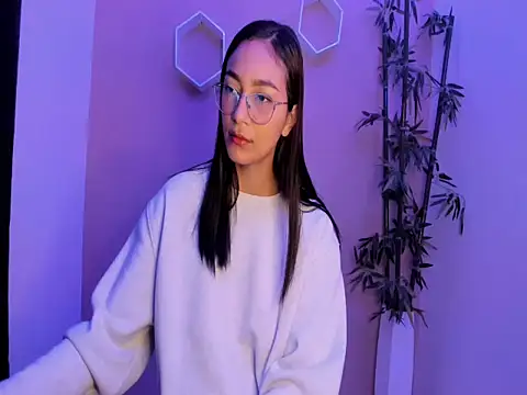 ASIAM BRUNET online show from 02-11-26, 11:26