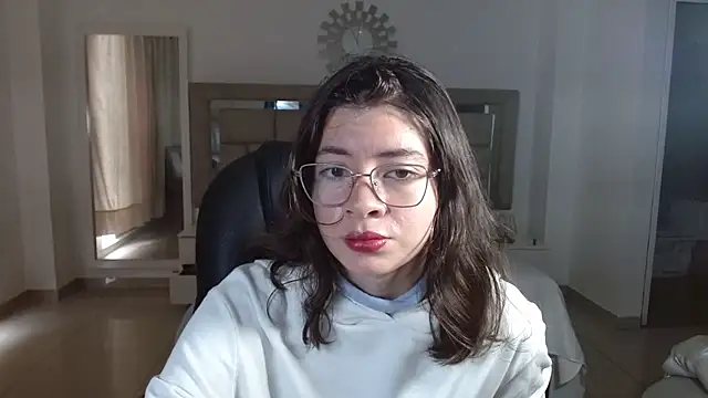 zoecruzz online show from 11-14-25, 03:11