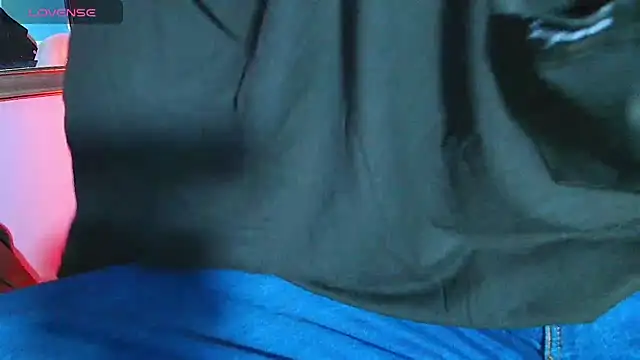 Snapshot of Jefer_rick_ chatting on 10-17-25, 05:59 Jefer rick online show from 10-17-25, 05:59