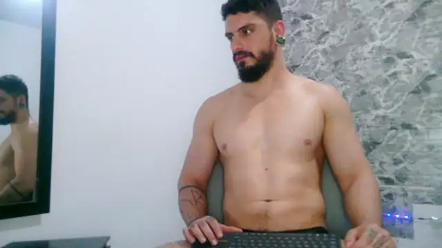 Aaron kwok28 online show from 03-16-25, 08:11