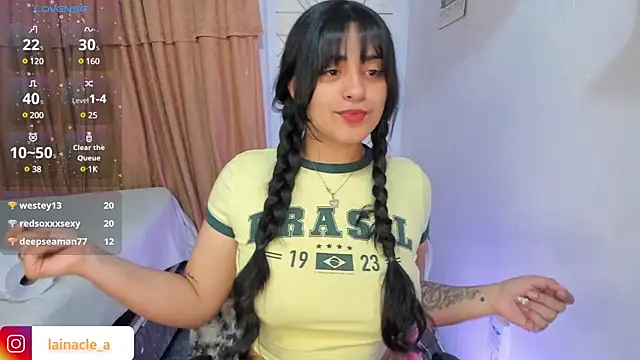  laina  online show from 03-22-25, 07:04