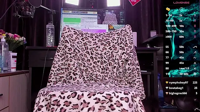 Raissa sky26 online show from 01-19-25, 08:39