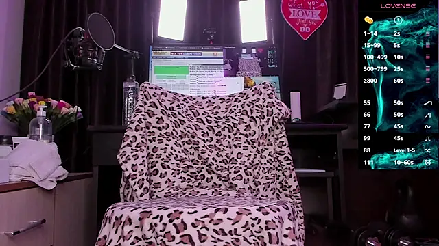 Raissa sky26 online show from 02-12-25, 03:40