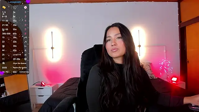 Snapshot of _gaby2 chatting on 01-13-25, 01:17 gaby2 online show from 01-13-25, 01:17