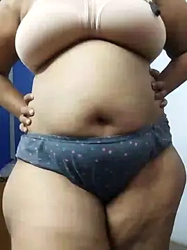 Snapshot of susmithasushi81 chatting on 01-05-25, 11:15 susmithasushi81 online show from 01-05-25, 11:15