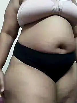 Snapshot of susmithasushi81 chatting on 02-03-25, 03:49 susmithasushi81 online show from 02-03-25, 03:49