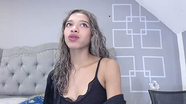 BritneyCollins online show from 02-09-25, 04:40