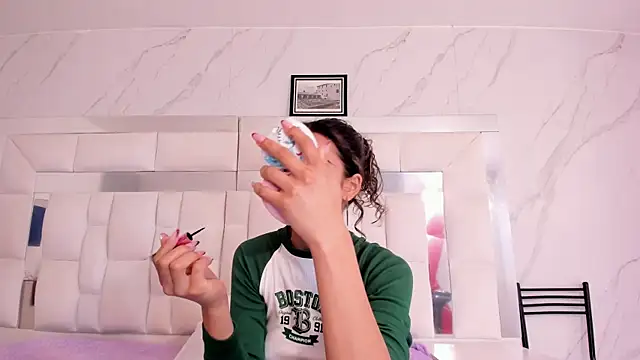 BritneyCollins online show from 09-20-25, 11:33