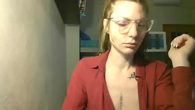 Feli blue online show from 01-23-25, 08:46