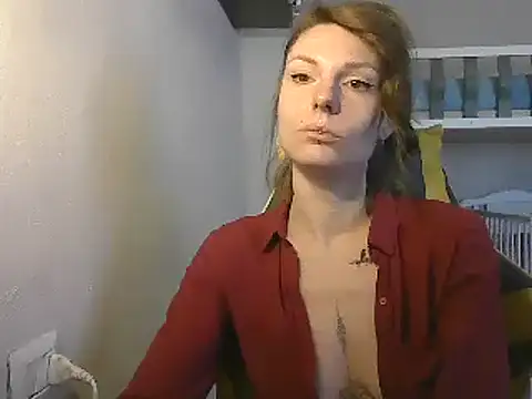 Feli blue online show from 03-21-25, 09:23