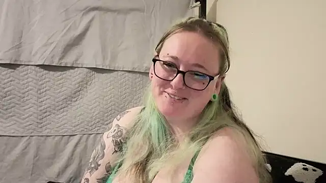 Bunny Cummings online show from 05-12-26, 10:18