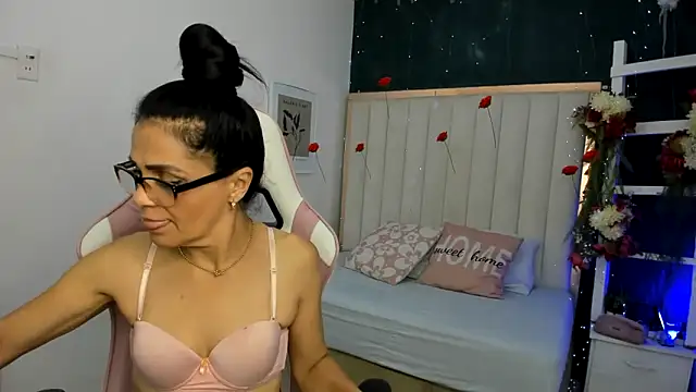 margot smith  online show from 03-16-26, 12:42