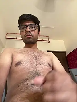 Snapshot of BoyzaraHatke chatting on 03-09-26, 06:39 BoyzaraHatke online show from 03-09-26, 06:39