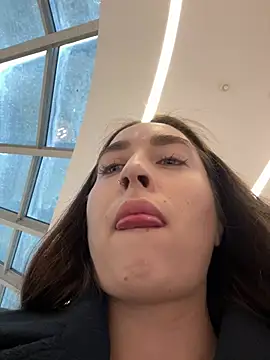 Snapshot of Holly_Play chatting on 01-13-25, 09:19 Holly Play online show from 01-13-25, 09:19