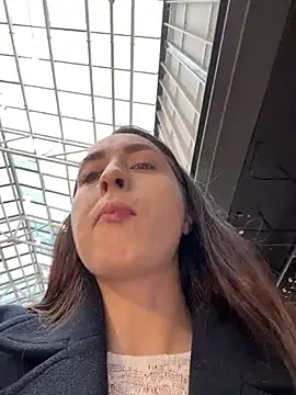 Snapshot of Holly_Play chatting on 01-15-25, 09:13 Holly Play online show from 01-15-25, 09:13