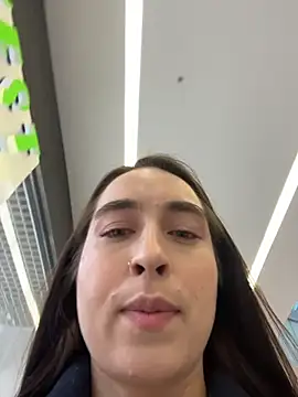 Snapshot of Holly_Play chatting on 12-05-25, 12:03 Holly Play online show from 12-05-25, 12:03