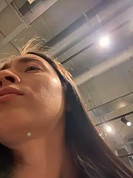 Snapshot of Holly_Play chatting on 01-14-26, 12:11 Holly Play online show from 01-14-26, 12:11