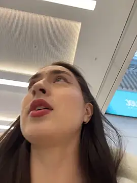 Snapshot of Holly_Play chatting on 02-09-26, 11:58 Holly Play online show from 02-09-26, 11:58