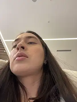 Snapshot of Holly_Play chatting on 02-23-26, 12:02 Holly Play online show from 02-23-26, 12:02