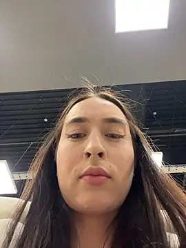 Snapshot of Holly_Play chatting on 03-02-26, 12:23 Holly Play online show from 03-02-26, 12:23