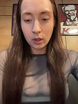 Holly Play online show from 07-04-26, 09:59