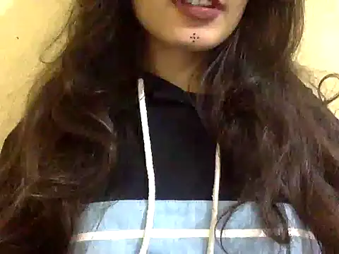 Snapshot of krati74 chatting on 02-12-25, 07:24 krati74 online show from 02-12-25, 07:24