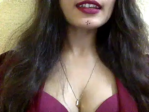 Snapshot of krati74 chatting on 02-14-25, 12:25 krati74 online show from 02-14-25, 12:25